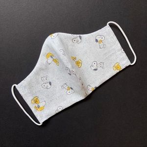 Peanuts Snoopy Face Mask w/ Filter Pocket